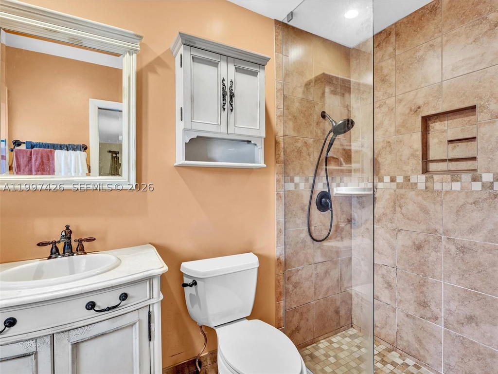 Real estate property located at 1900 95th Ave, Broward, Rainbow Lakes, Pembroke Pines, FL