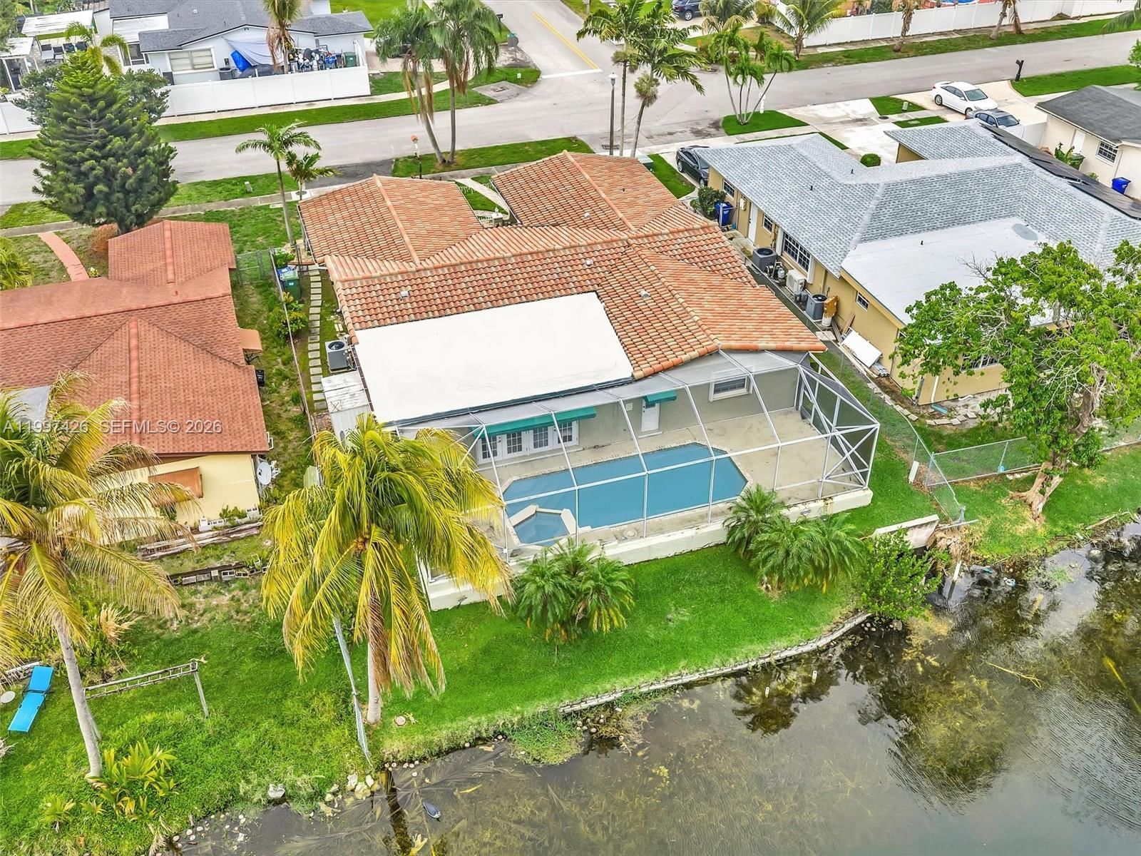 Real estate property located at 1900 95th Ave, Broward, Rainbow Lakes, Pembroke Pines, FL