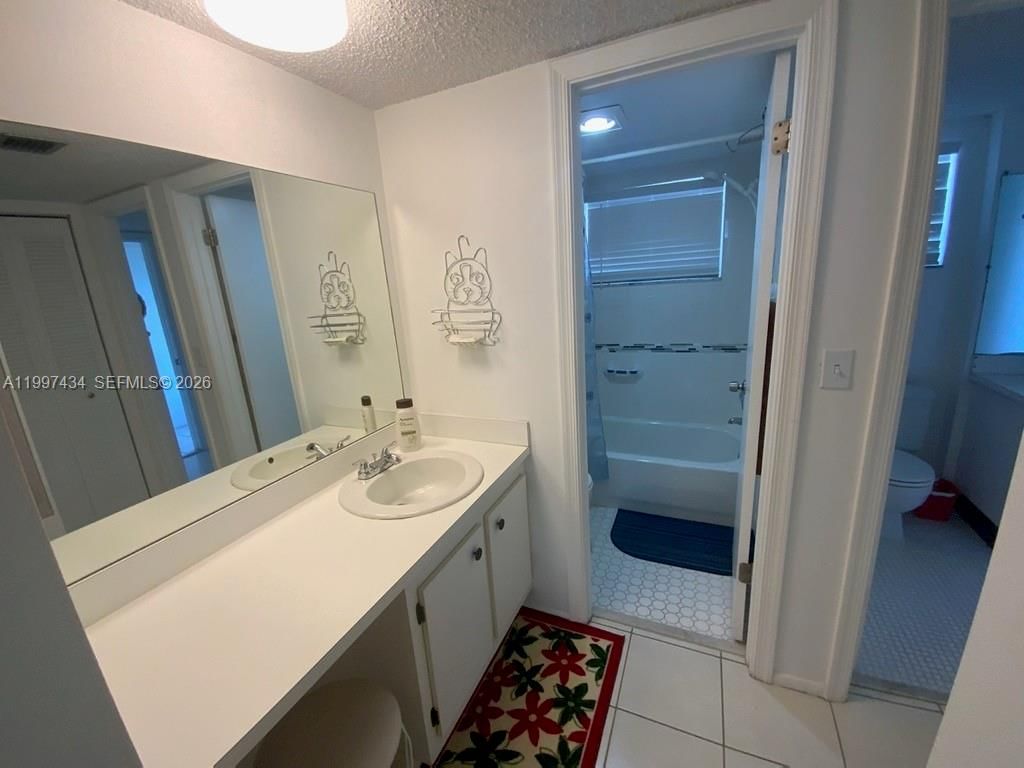 Real estate property located at 9311 Orange Grove Dr #405, Broward, Poinciana 14 Pine Island, Davie, FL