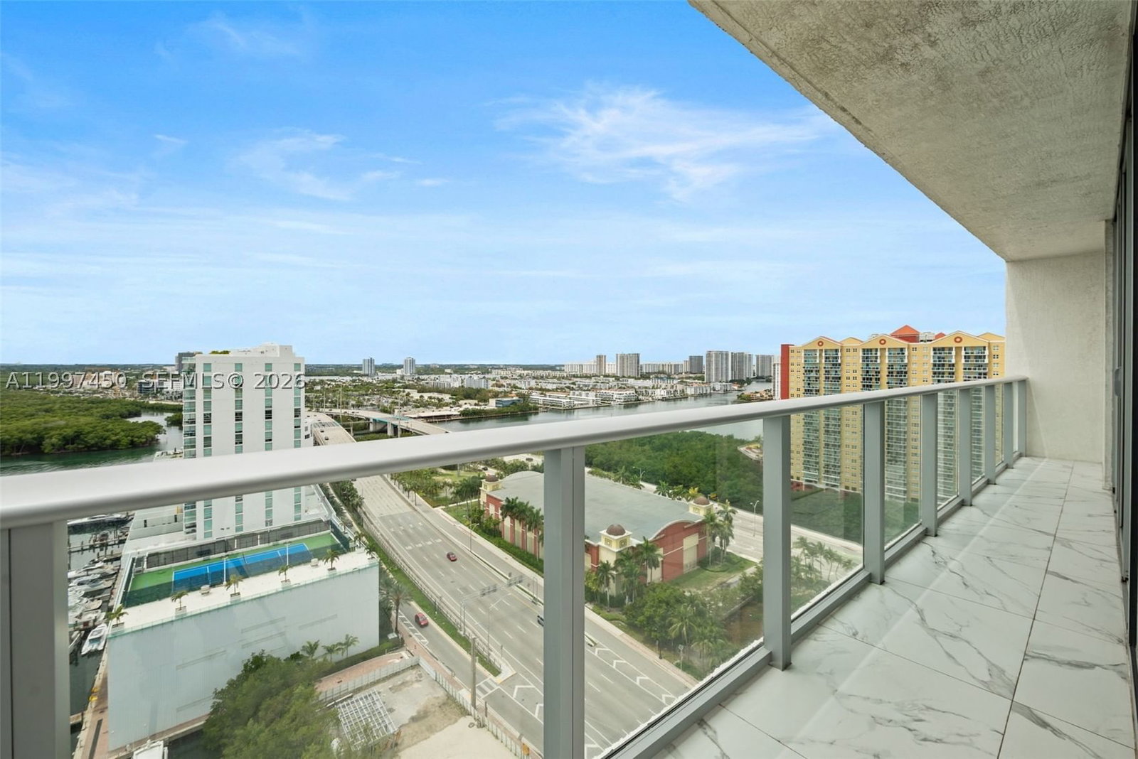 Real estate property located at 330 Sunny Isles Blvd #5-2102, Miami-dade, Parque Towers Condo, Sunny Isles Beach, FL