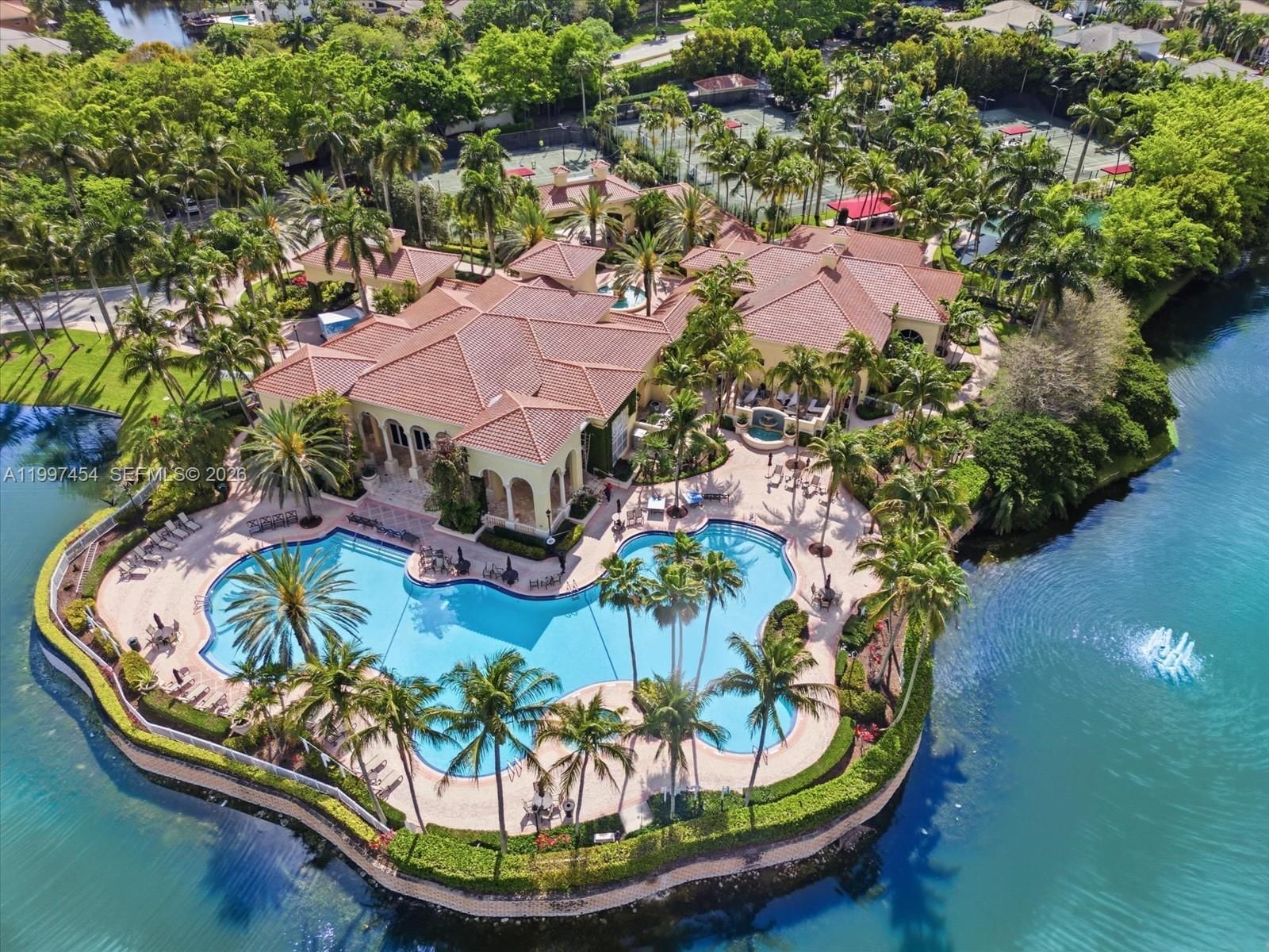 Real estate property located at 770 Leigh Palm Ave, Broward, Enclave 2nd Section, Plantation, FL