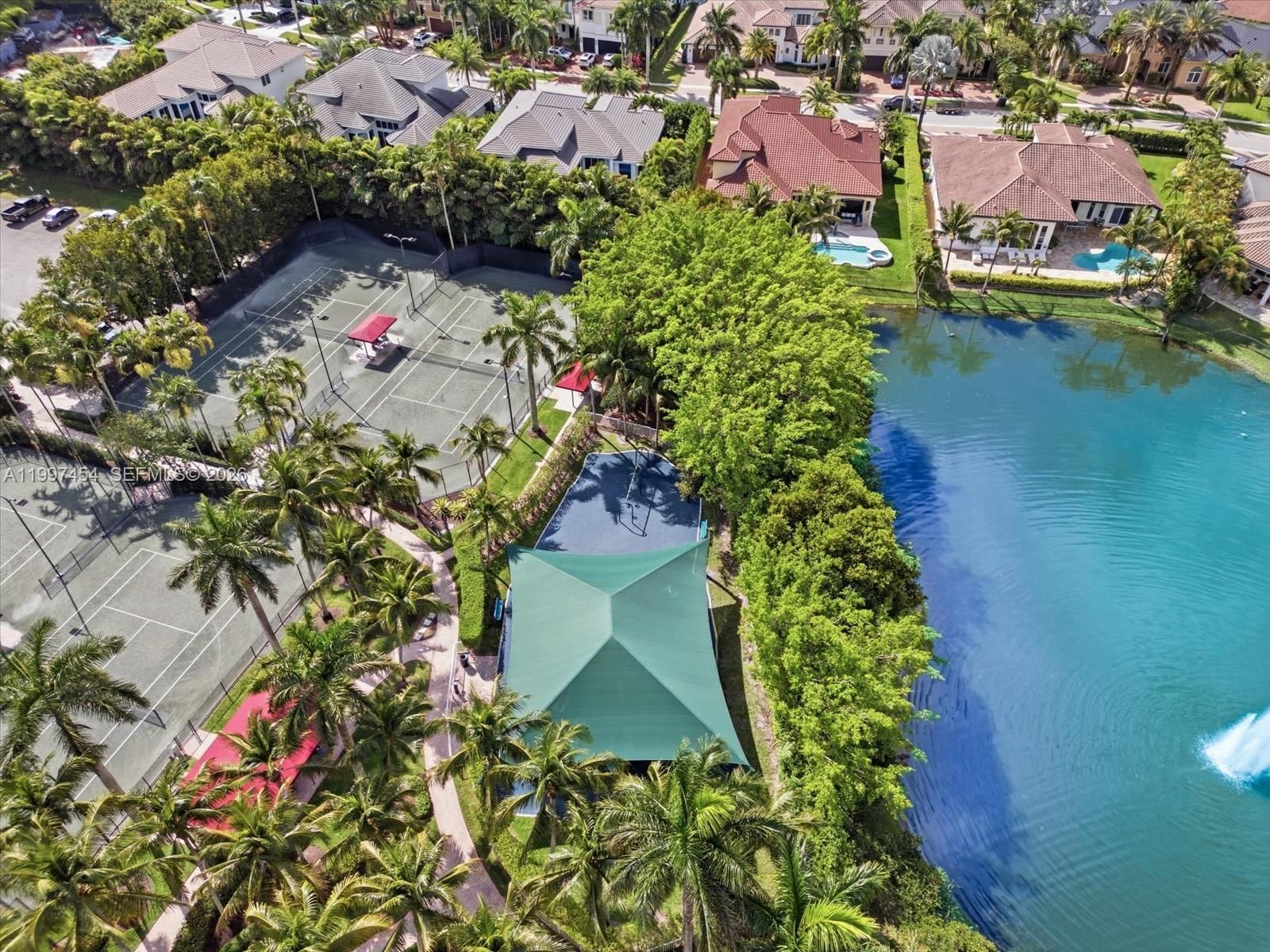 Real estate property located at 770 Leigh Palm Ave, Broward, Enclave 2nd Section, Plantation, FL