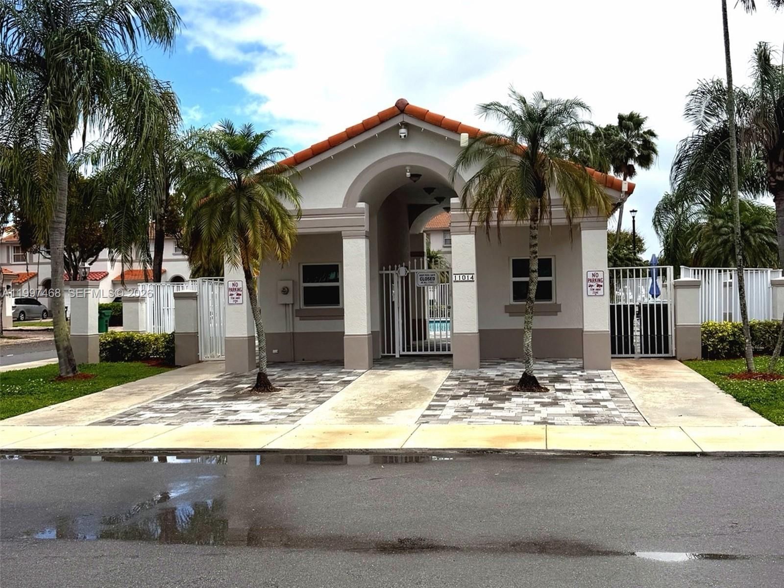 Real estate property located at 11026 43rd Ter, Miami-dade, Hawksnest 1st Addn, Doral, FL