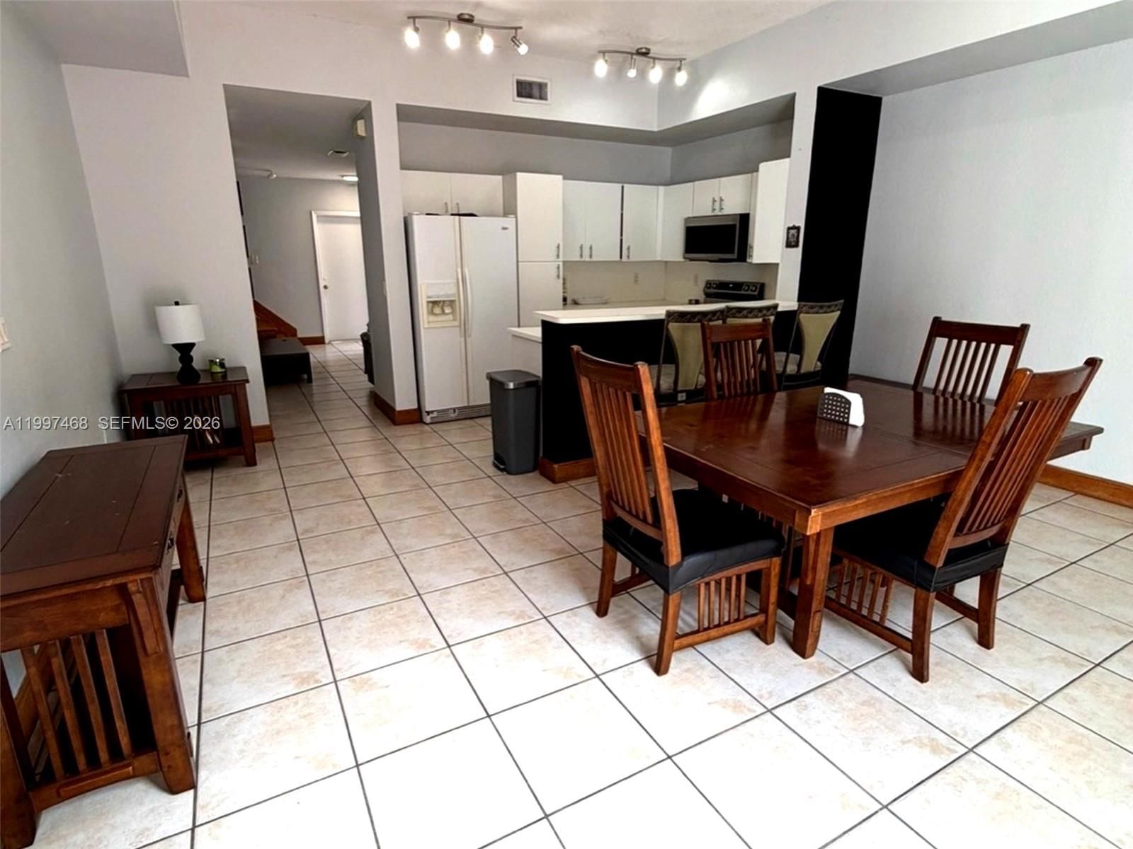 Real estate property located at 11026 43rd Ter, Miami-dade, Hawksnest 1st Addn, Doral, FL