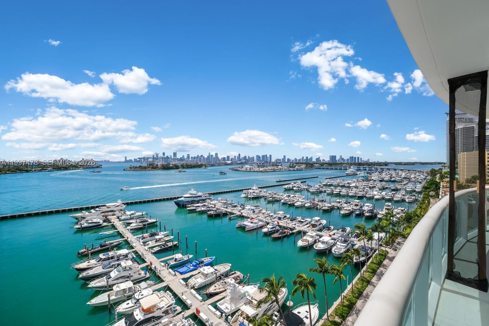 Real estate property located at 1000 Pointe Dr #901, Miami-dade, Murano At Portofino Condo, Miami Beach, FL