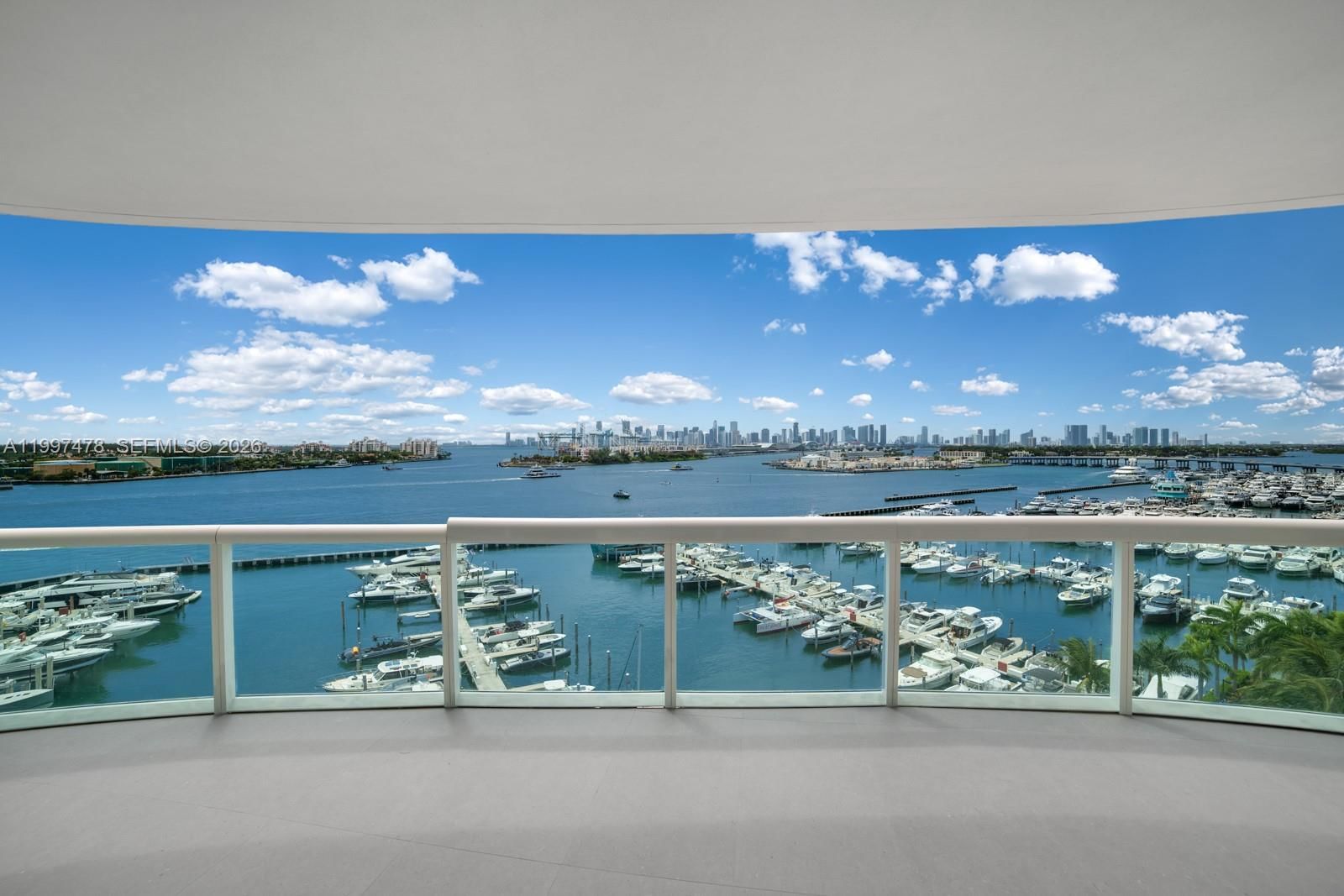 Real estate property located at 1000 Pointe Dr #901, Miami-dade, Murano At Portofino Condo, Miami Beach, FL