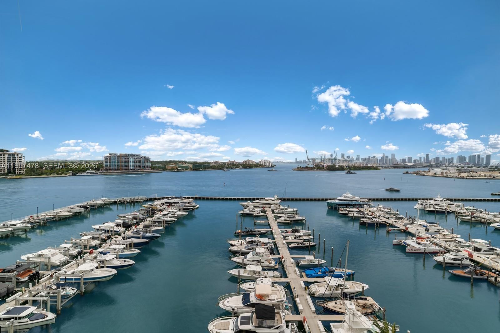 Real estate property located at 1000 Pointe Dr #901, Miami-dade, Murano At Portofino Condo, Miami Beach, FL