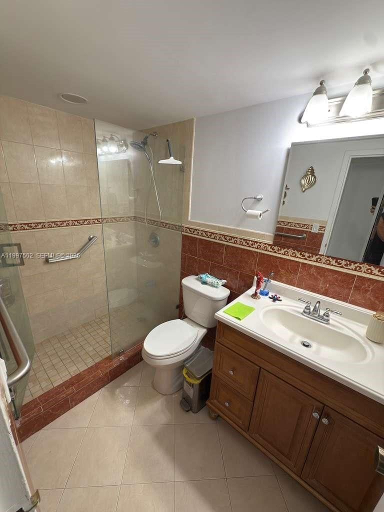 Real estate property located at 1825 44th Pl #208, Miami-dade, Imperial Terraces Condo, Hialeah, FL