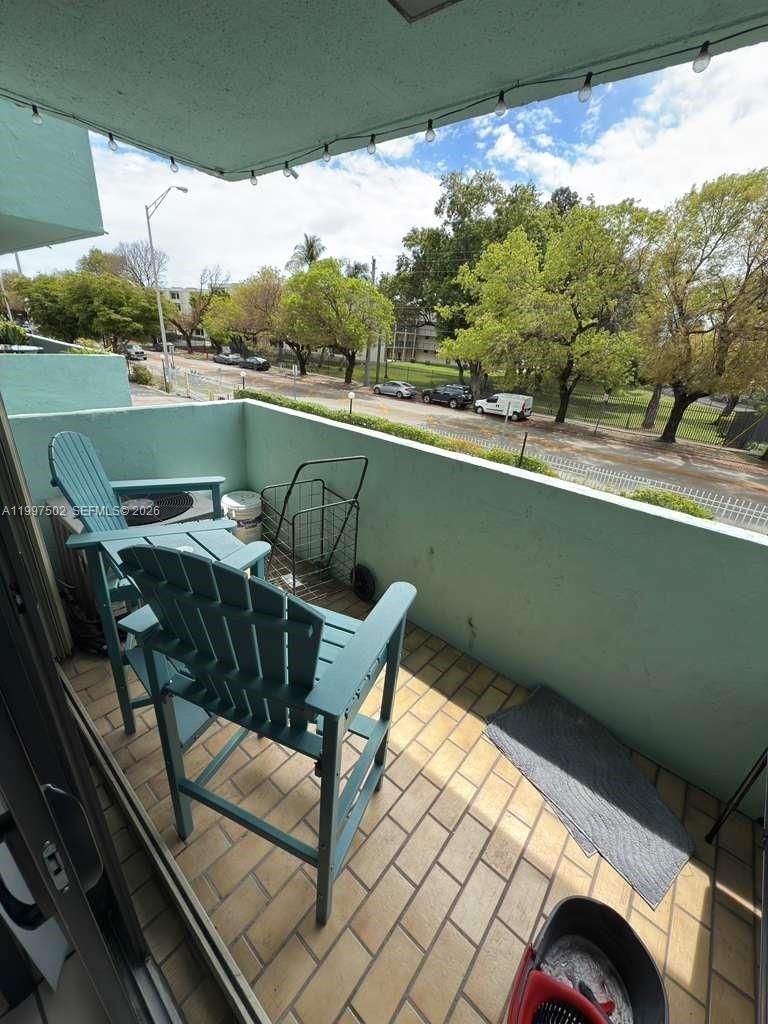 Real estate property located at 1825 44th Pl #208, Miami-dade, Imperial Terraces Condo, Hialeah, FL