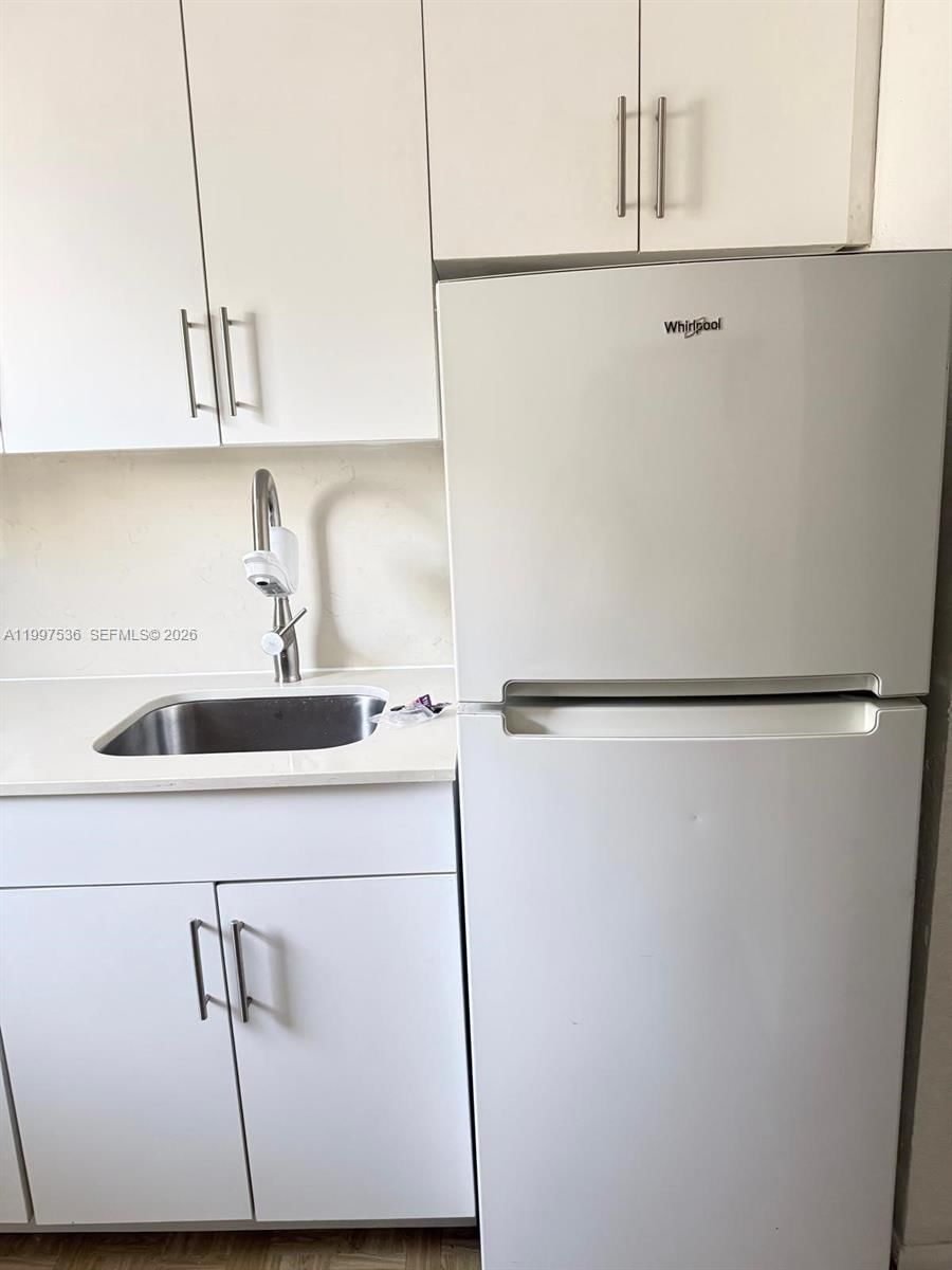 Real estate property located at 655 Meridian Ave #2, Miami-dade, Freedom House Inc-co-op, Miami Beach, FL