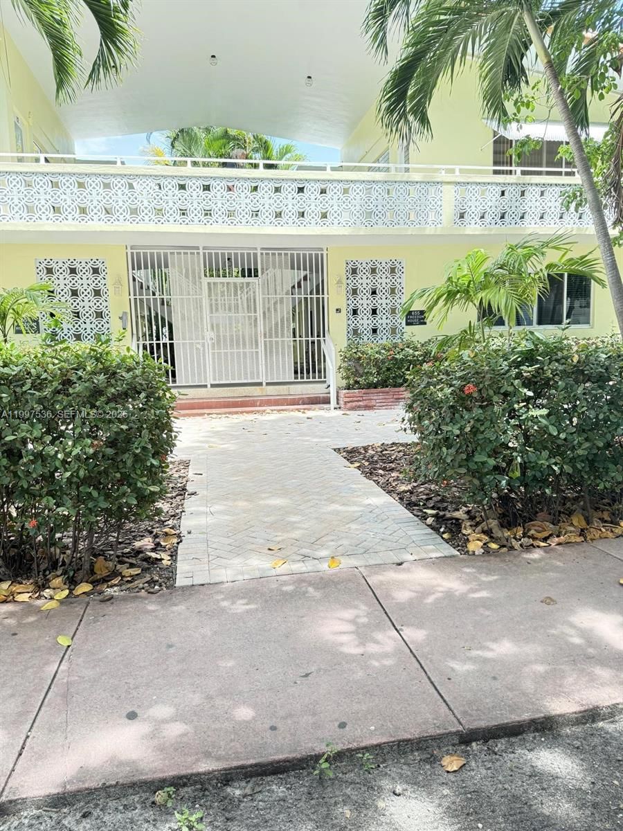 Real estate property located at 655 Meridian Ave #2, Miami-dade, Freedom House Inc-co-op, Miami Beach, FL
