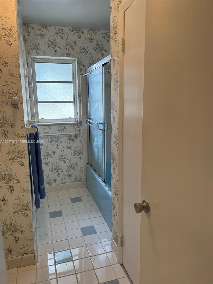 Real estate property located at 9775 78th St, Miami-dade, Heftler Homes Sunset Park, Miami, FL