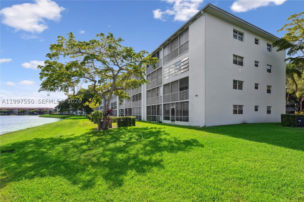 Real estate property located at 1301 134th Way #213B, Broward, Ivanhoe West At Century V, Pembroke Pines, FL