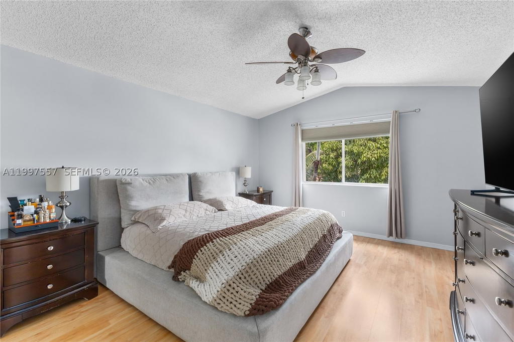 Real estate property located at 317 191st Ter, Broward, Twin Acres, Pembroke Pines, FL