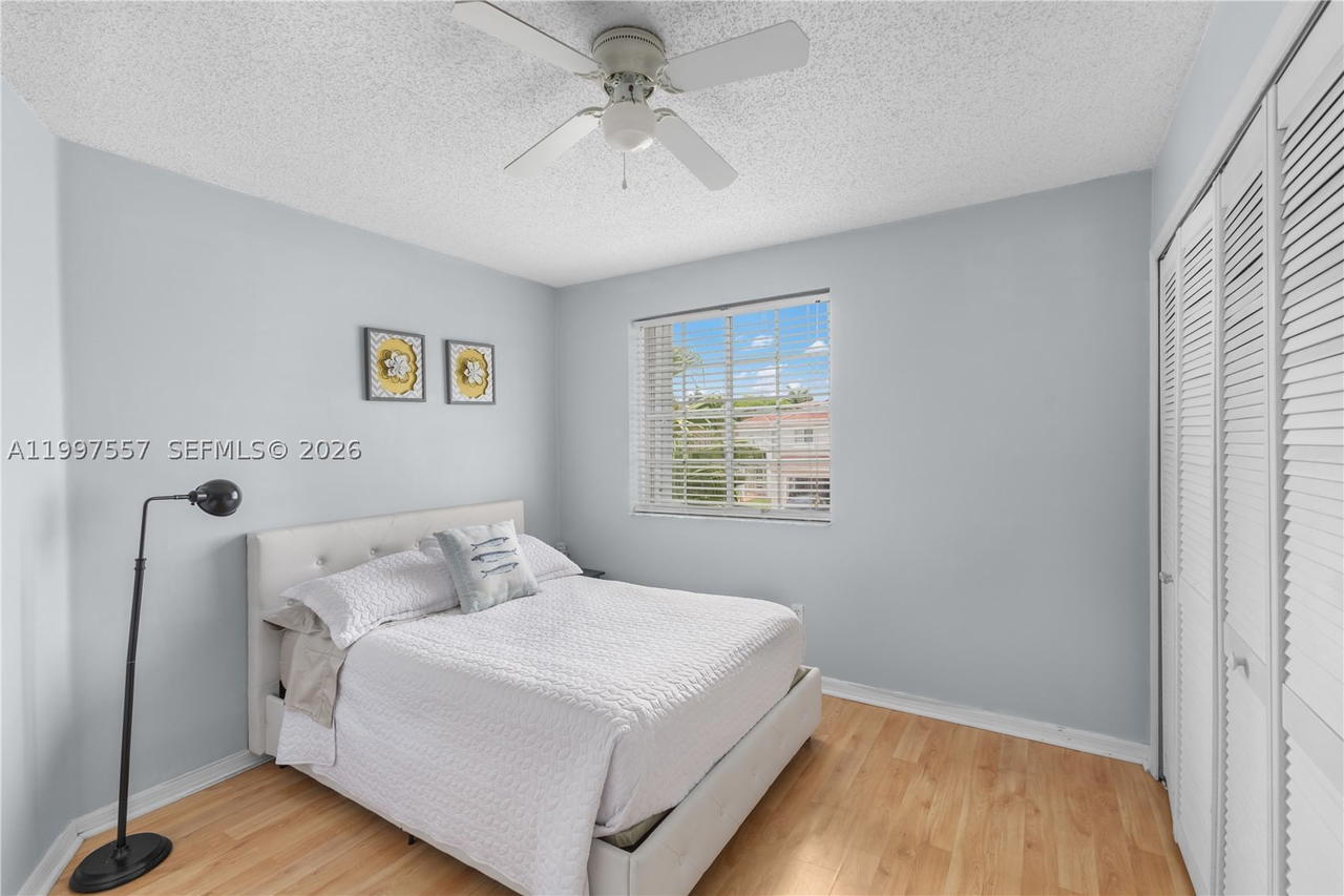 Real estate property located at 317 191st Ter, Broward, Twin Acres, Pembroke Pines, FL
