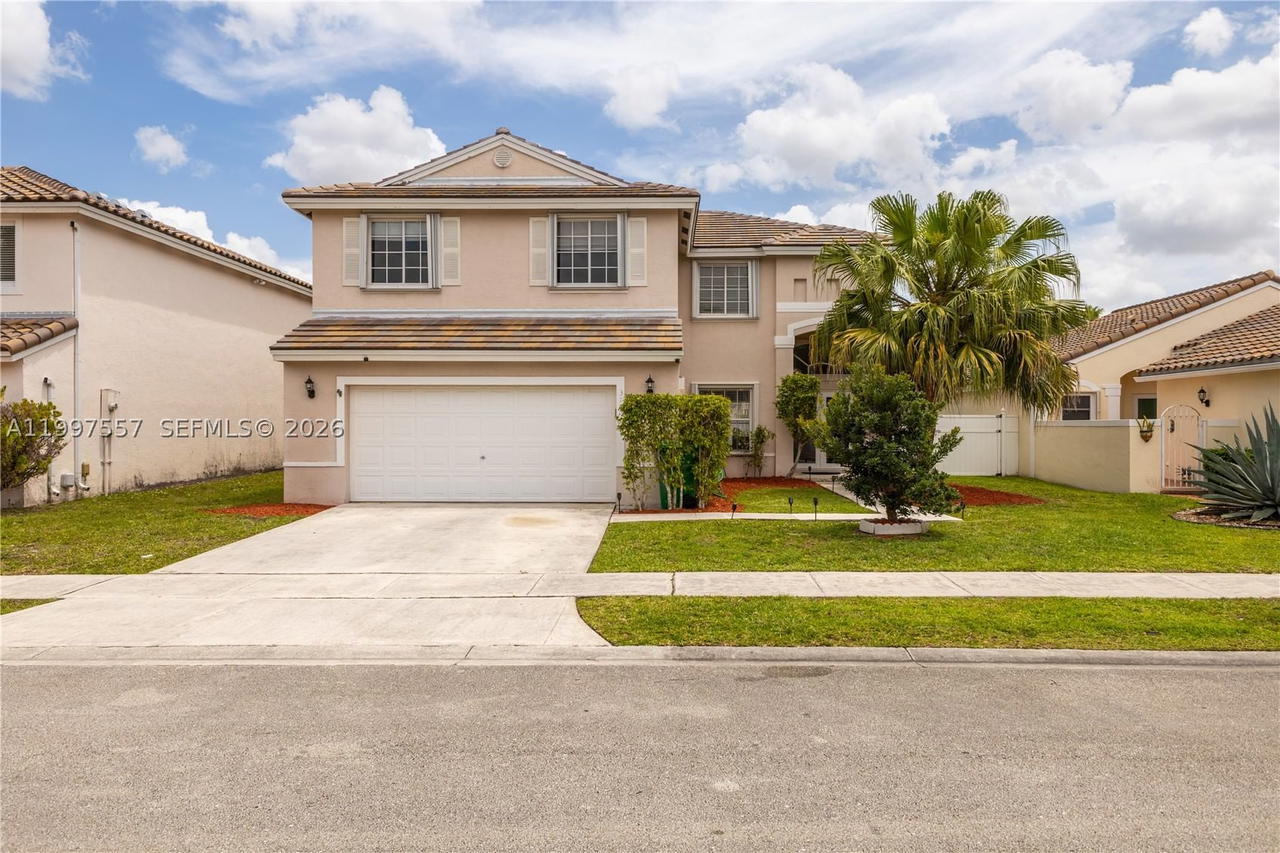 Real estate property located at 317 191st Ter, Broward, Twin Acres, Pembroke Pines, FL