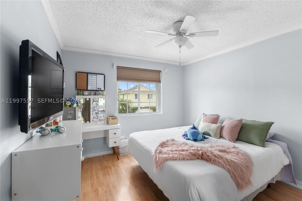 Real estate property located at 317 191st Ter, Broward, Twin Acres, Pembroke Pines, FL
