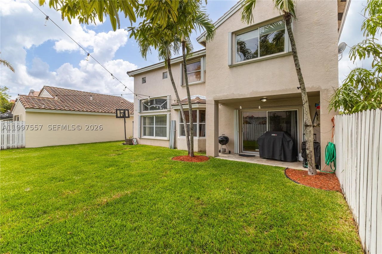 Real estate property located at 317 191st Ter, Broward, Twin Acres, Pembroke Pines, FL