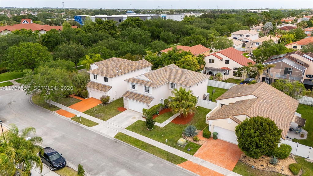 Real estate property located at 317 191st Ter, Broward, Twin Acres, Pembroke Pines, FL