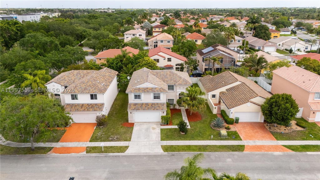 Real estate property located at 317 191st Ter, Broward, Twin Acres, Pembroke Pines, FL