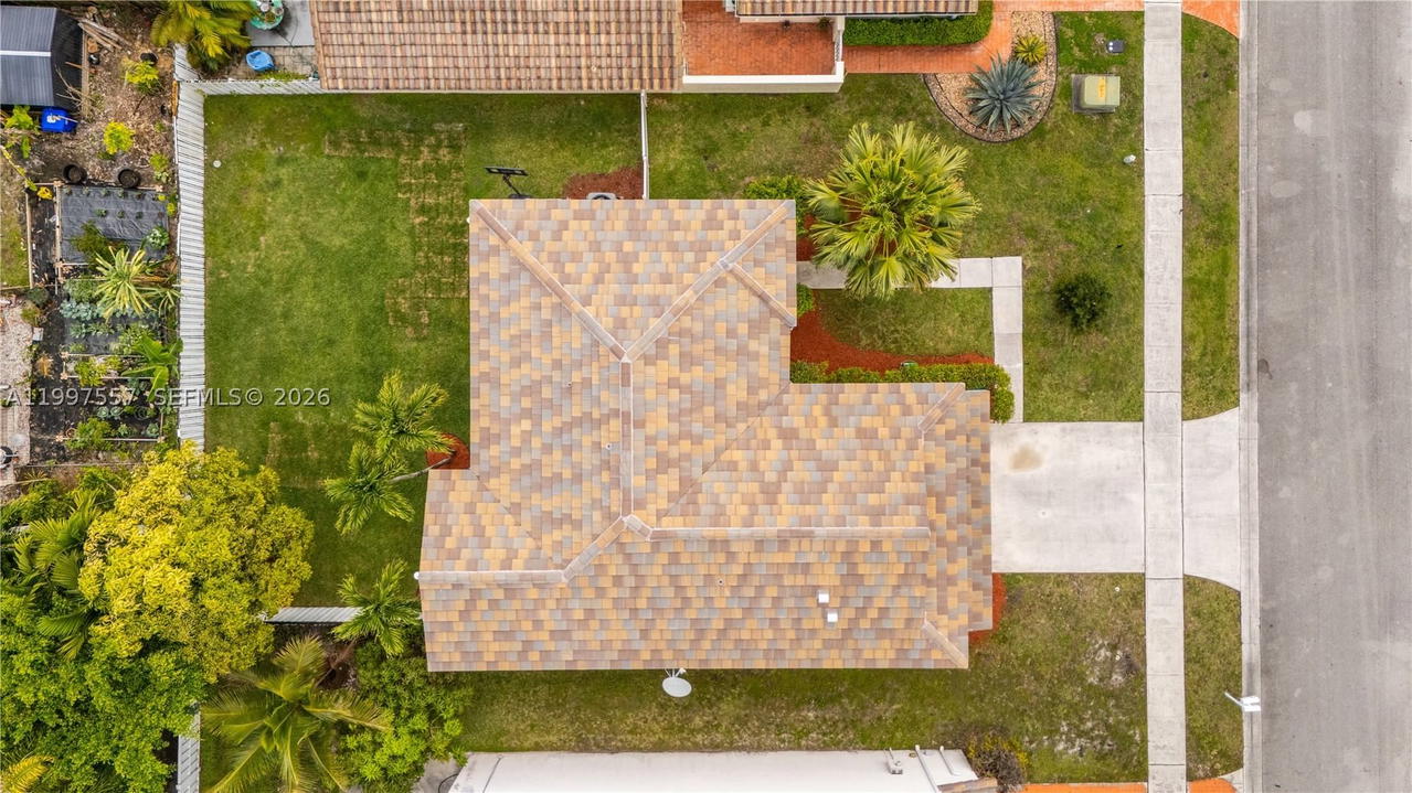 Real estate property located at 317 191st Ter, Broward, Twin Acres, Pembroke Pines, FL