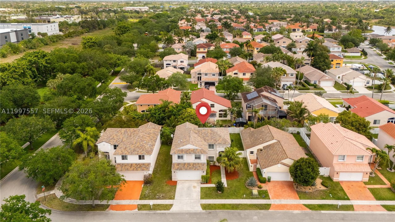 Real estate property located at 317 191st Ter, Broward, Twin Acres, Pembroke Pines, FL