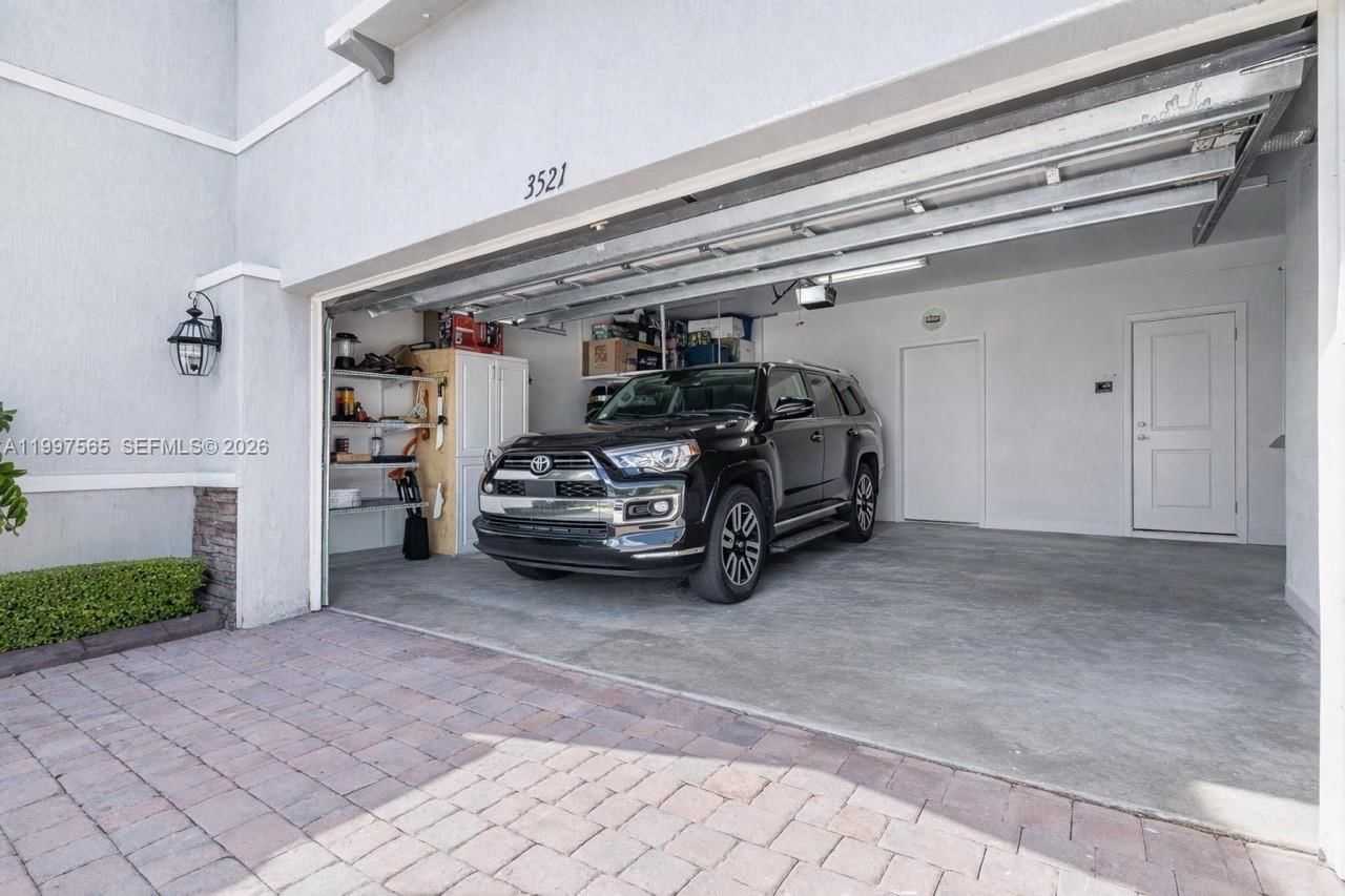 Real estate property located at 3521 92nd Pl, Miami-dade, Bonterra, Hialeah, FL