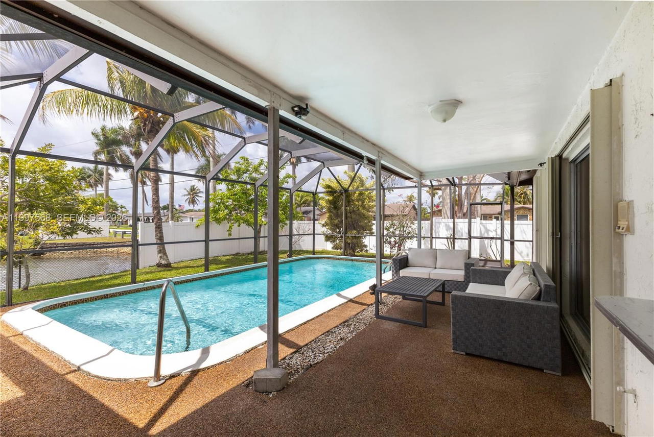 Real estate property located at 11500 42nd St, Broward, Sunrise Golf Vlg Sec 24, Sunrise, FL