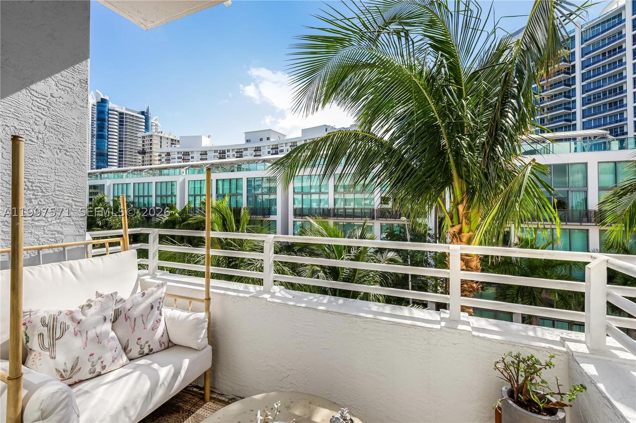 Real estate property located at 5970 Indian Creek Dr #502, Miami-dade, Nautica Condo, Miami Beach, FL