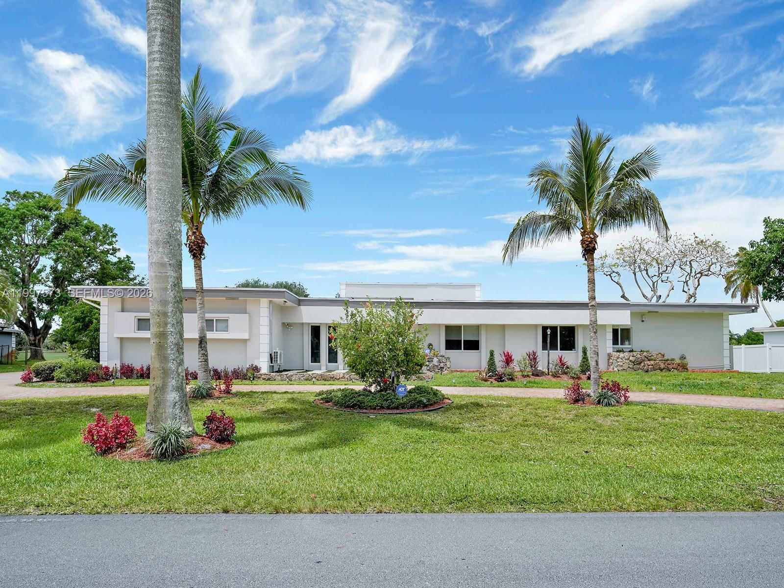 Real estate property located at 621 Tropical Way, Broward, Plantation Golf Estates, Plantation, FL