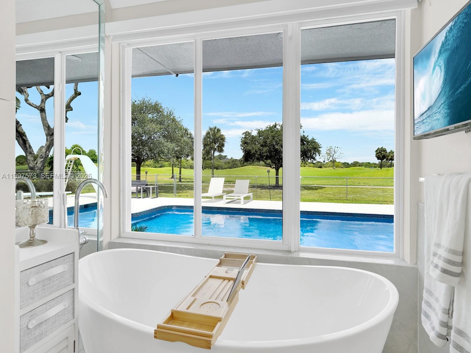 Real estate property located at 621 Tropical Way, Broward, Plantation Golf Estates, Plantation, FL