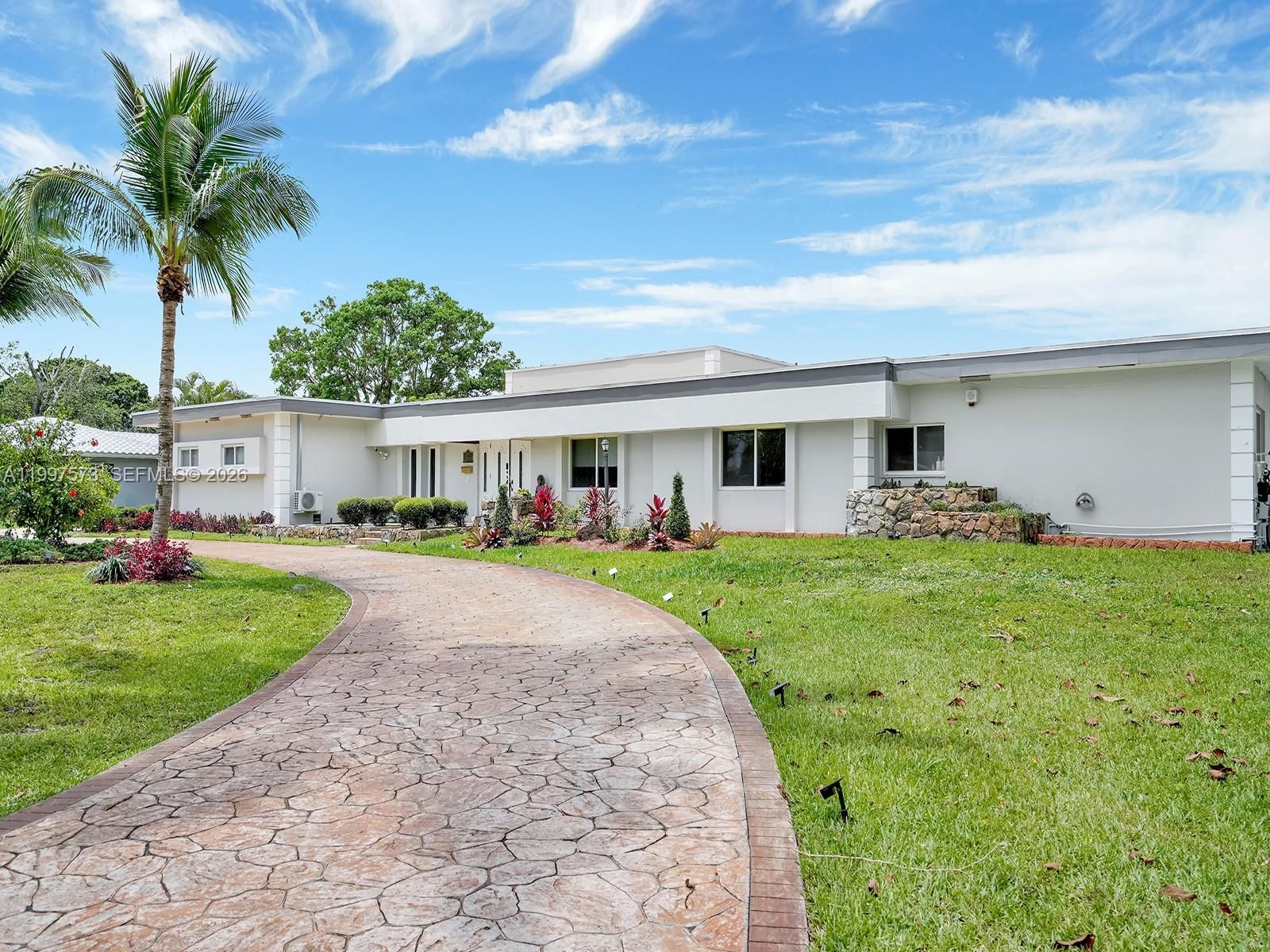 Real estate property located at 621 Tropical Way, Broward, Plantation Golf Estates, Plantation, FL