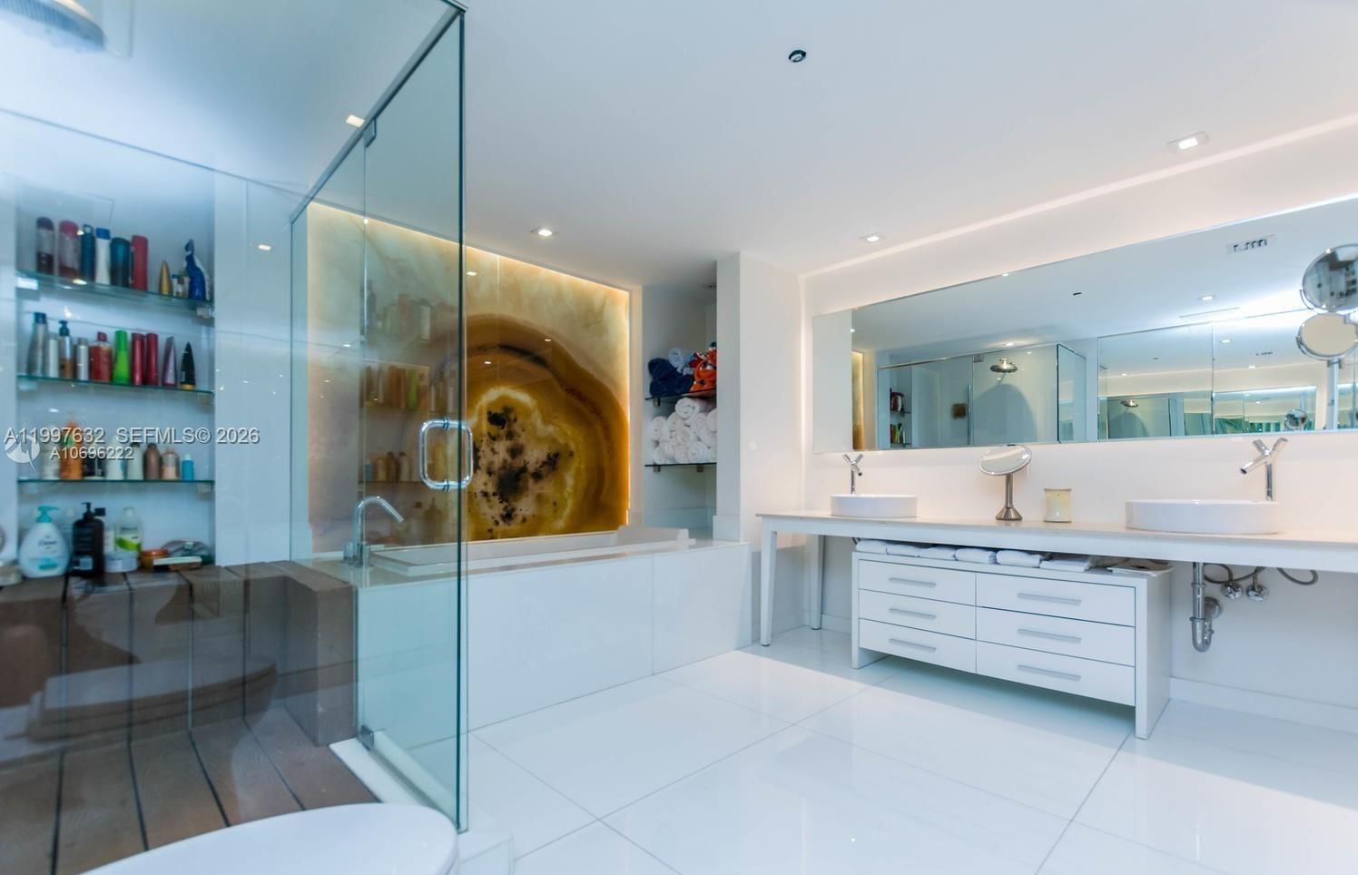 Real estate property located at 465 Brickell Ave #2301, Miami-dade, Iconbrickell Condo No 1, Miami, FL