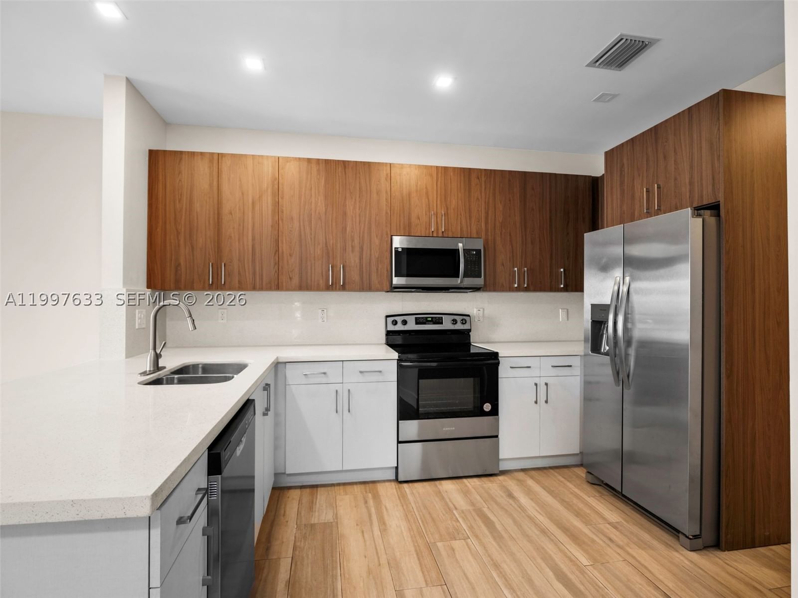 Real estate property located at 5428 3rd Ave, Miami-dade, Buena Vista Gardens, Miami, FL
