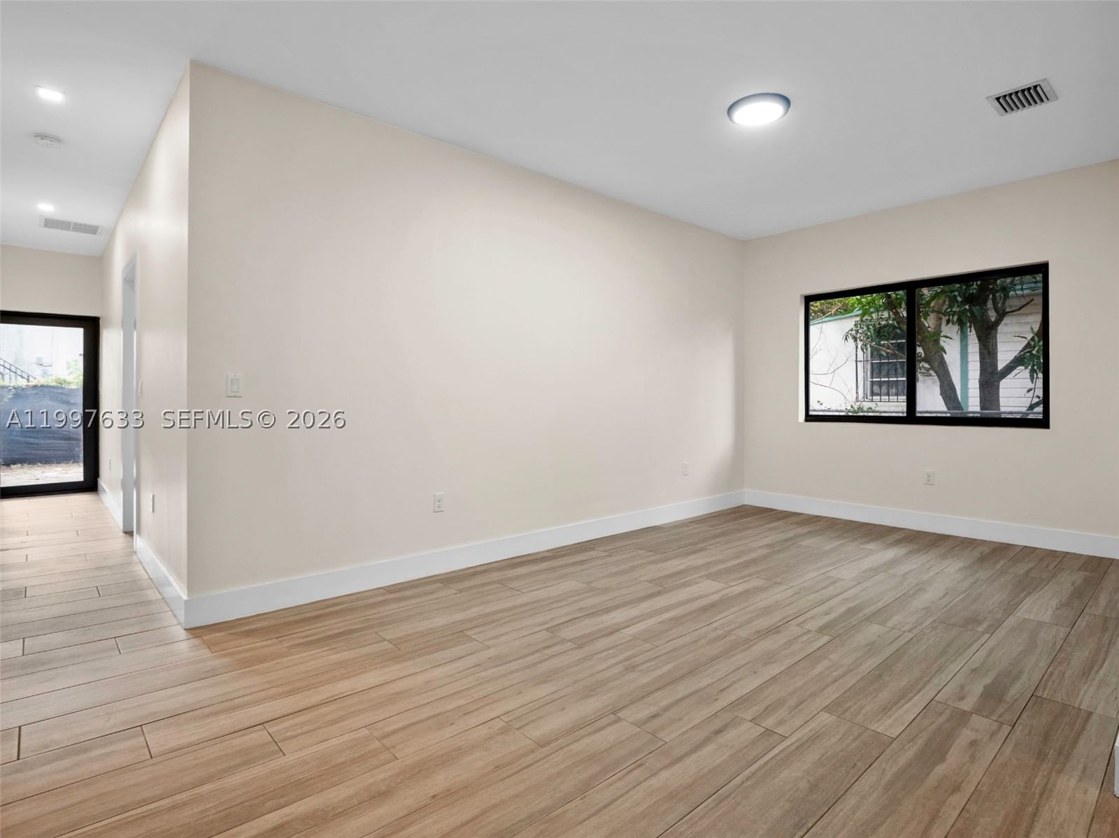 Real estate property located at 5428 3rd Ave, Miami-dade, Buena Vista Gardens, Miami, FL