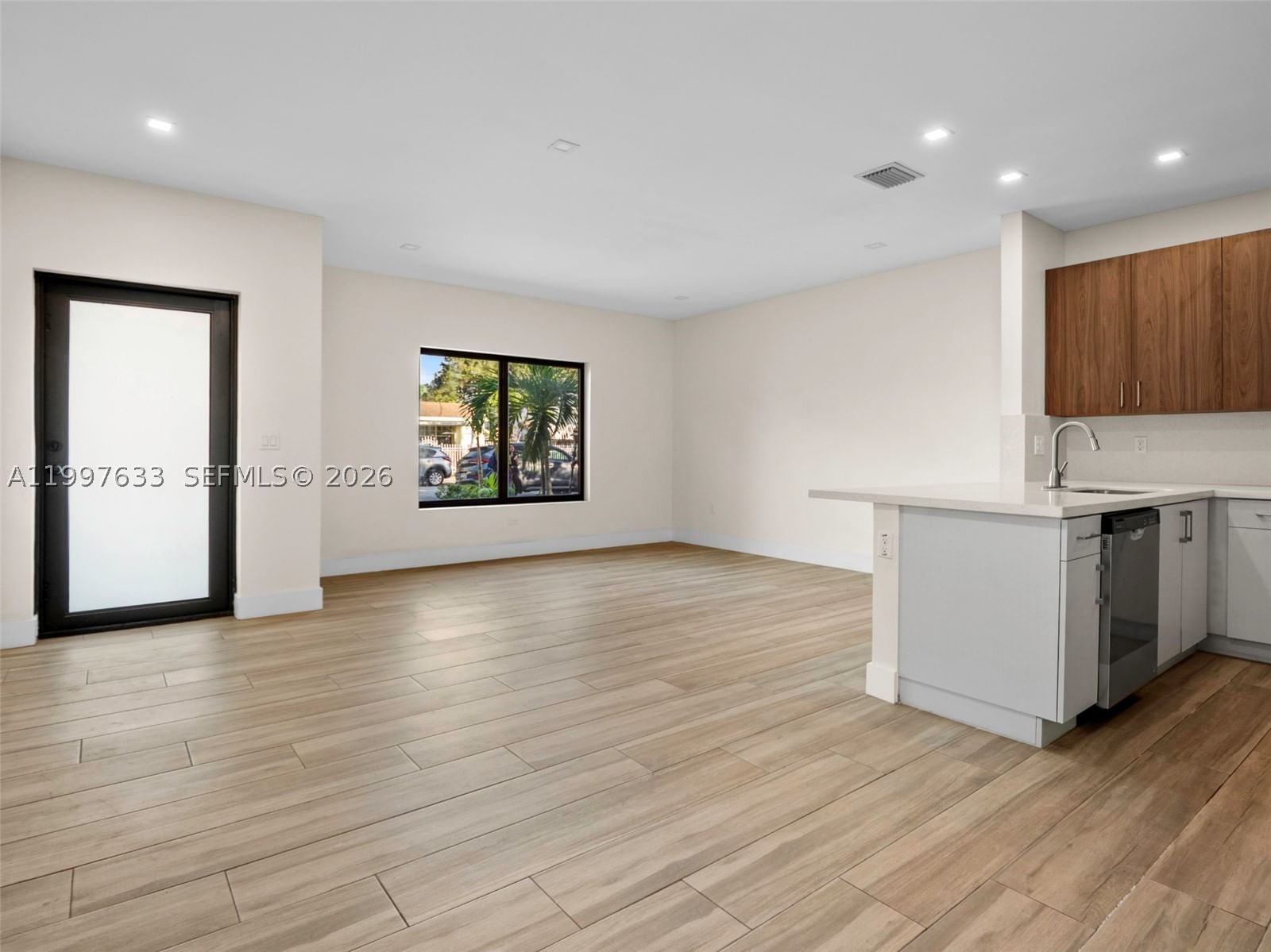 Real estate property located at 5428 3rd Ave, Miami-dade, Buena Vista Gardens, Miami, FL