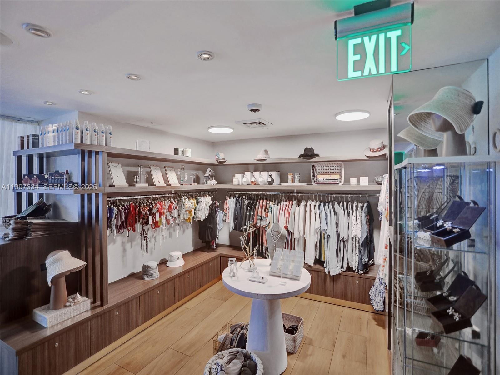 Real estate property located at 1100 West Ave #1101, Miami-dade, 1100 West Condo, Miami Beach, FL