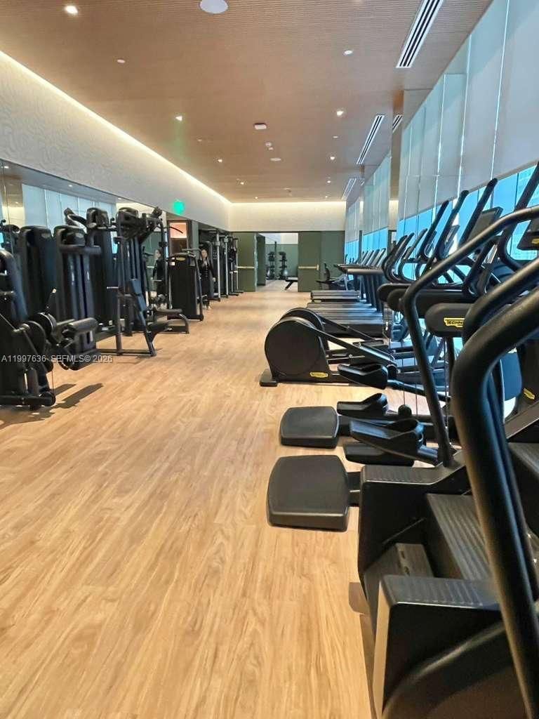 Real estate property located at 77 5 #1915, Miami-dade, Viceroy Residences, Miami, FL