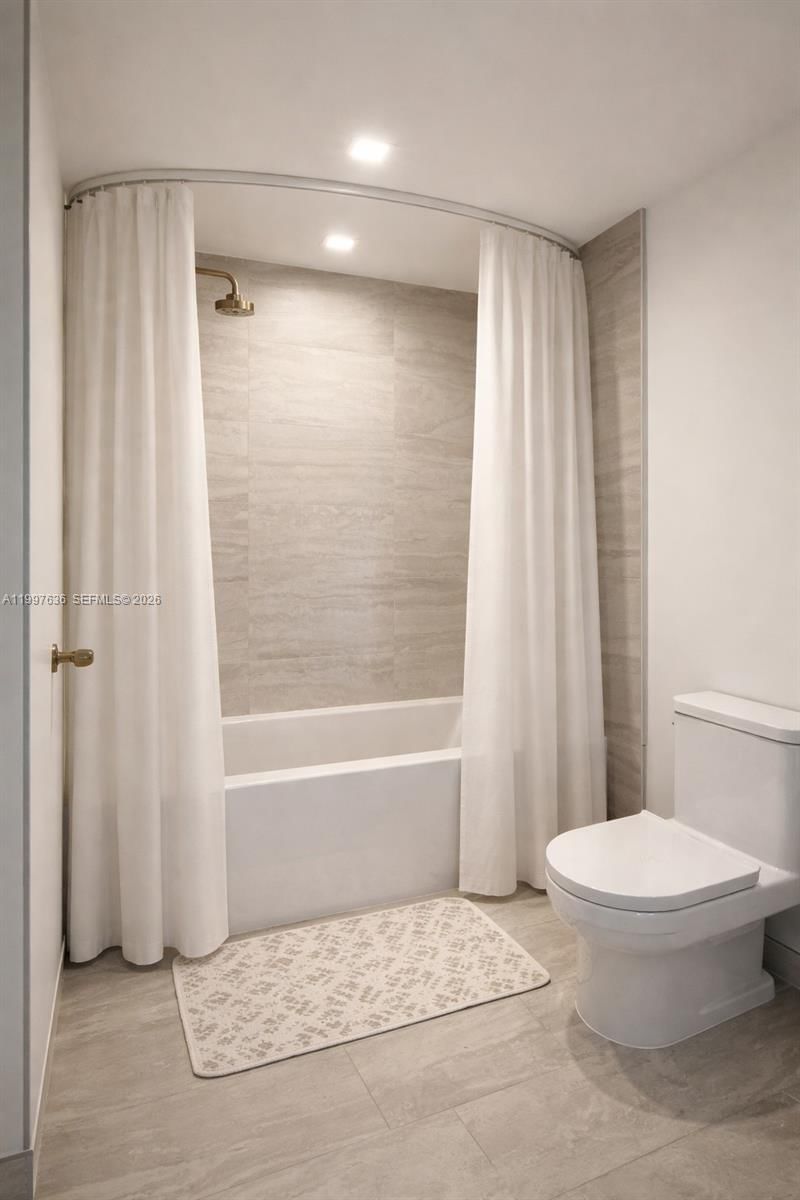 Real estate property located at 77 5 #1915, Miami-dade, Viceroy Residences, Miami, FL