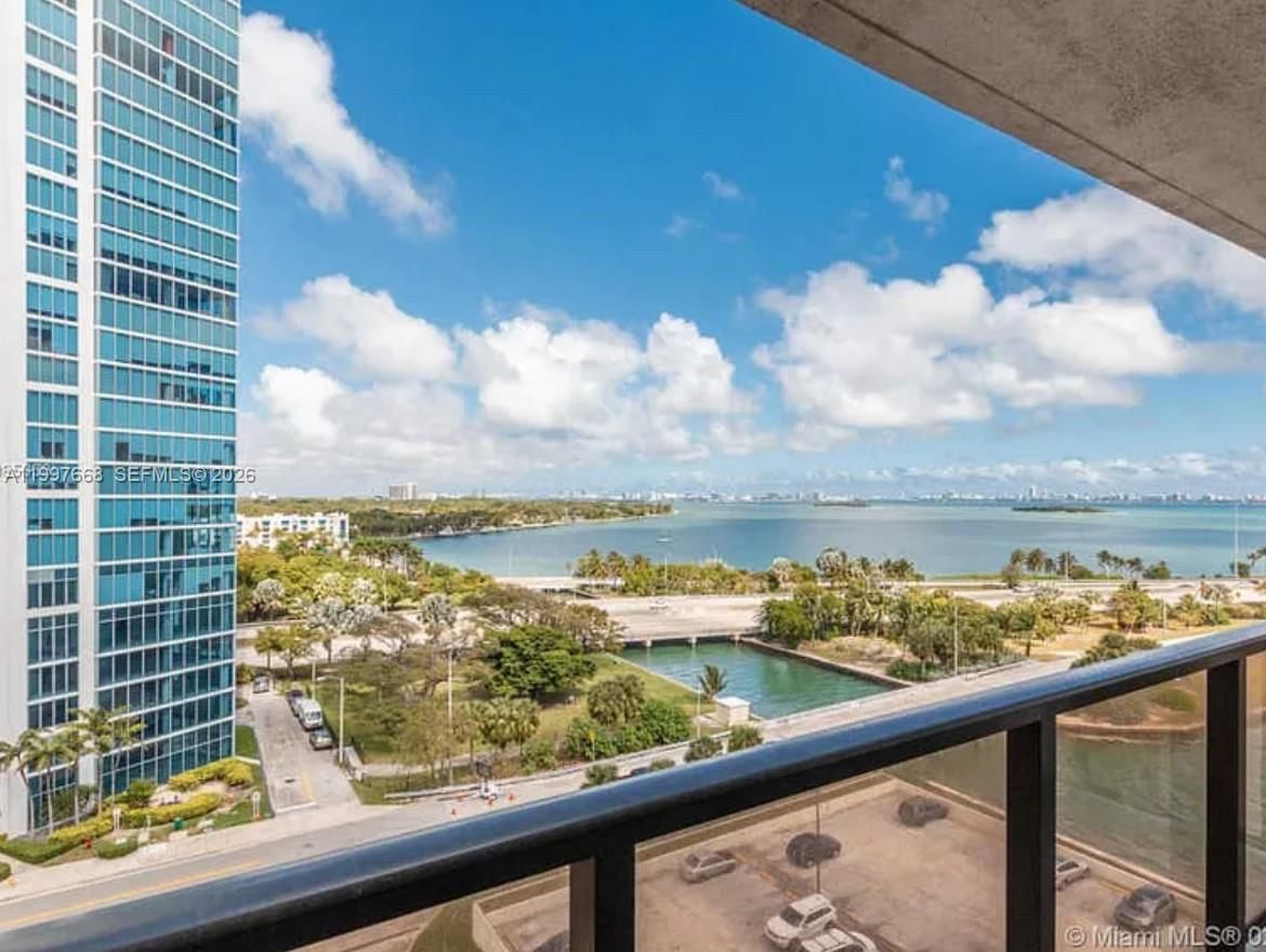 Real estate property located at 600 36th St #1006, Miami-dade, Charter Club Condo, Miami, FL