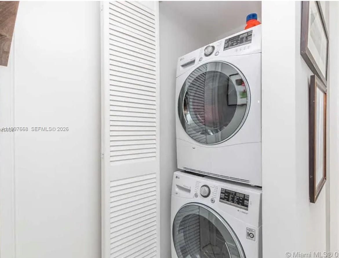 Real estate property located at 600 36th St #1006, Miami-dade, Charter Club Condo, Miami, FL