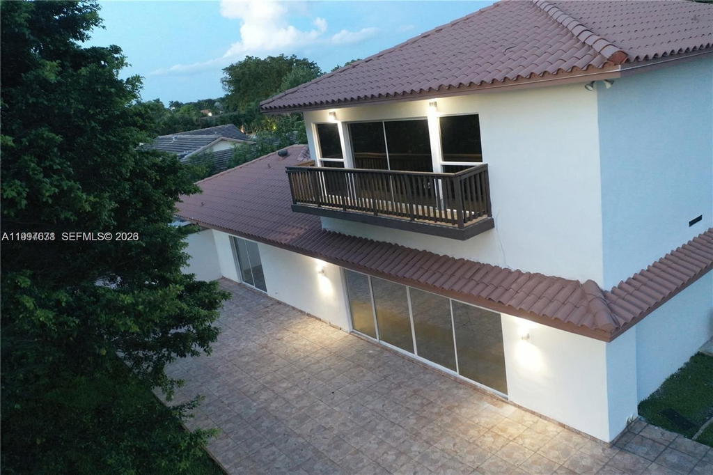 Real estate property located at 19740 Saint Andrews Dr, Miami-dade, Country Club Of Miami Est, Hialeah, FL