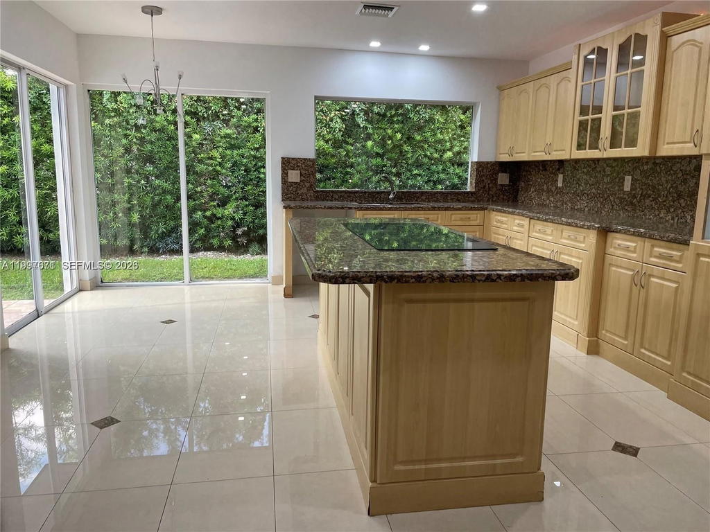 Real estate property located at 19740 Saint Andrews Dr, Miami-dade, Country Club Of Miami Est, Hialeah, FL