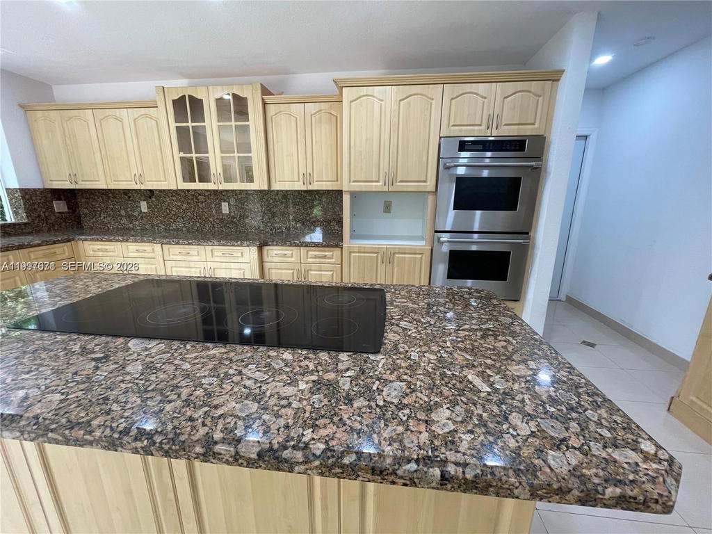 Real estate property located at 19740 Saint Andrews Dr, Miami-dade, Country Club Of Miami Est, Hialeah, FL