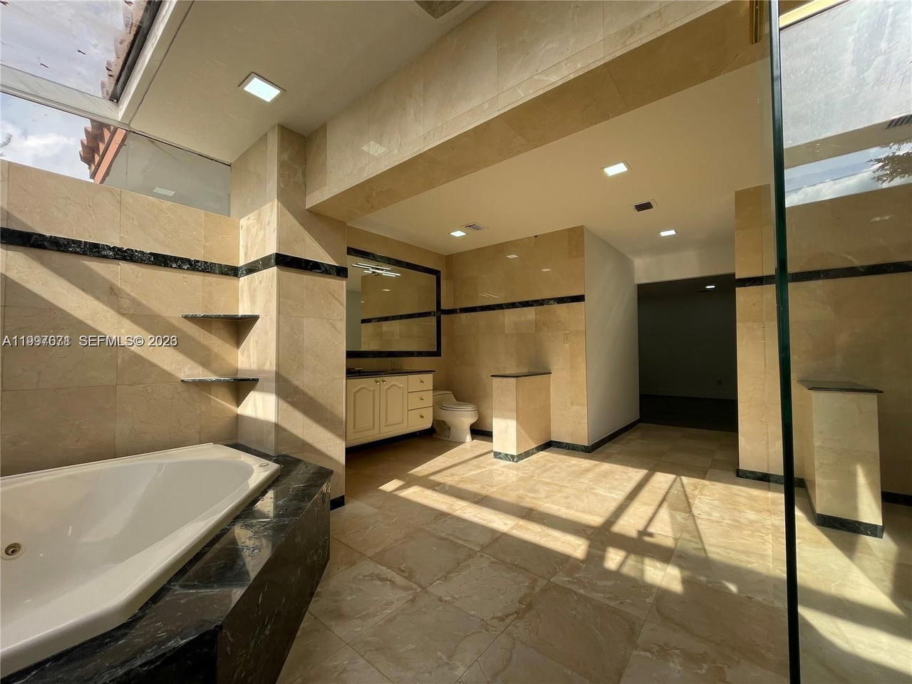 Real estate property located at 19740 Saint Andrews Dr, Miami-dade, Country Club Of Miami Est, Hialeah, FL