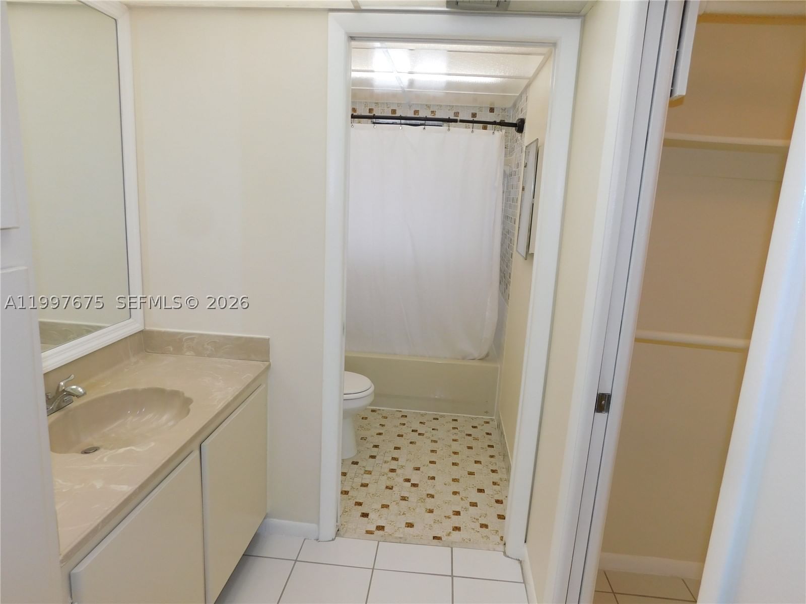 Real estate property located at 8005 107th Ave #309, Miami-dade, The Horizons Condo #6, Miami, FL