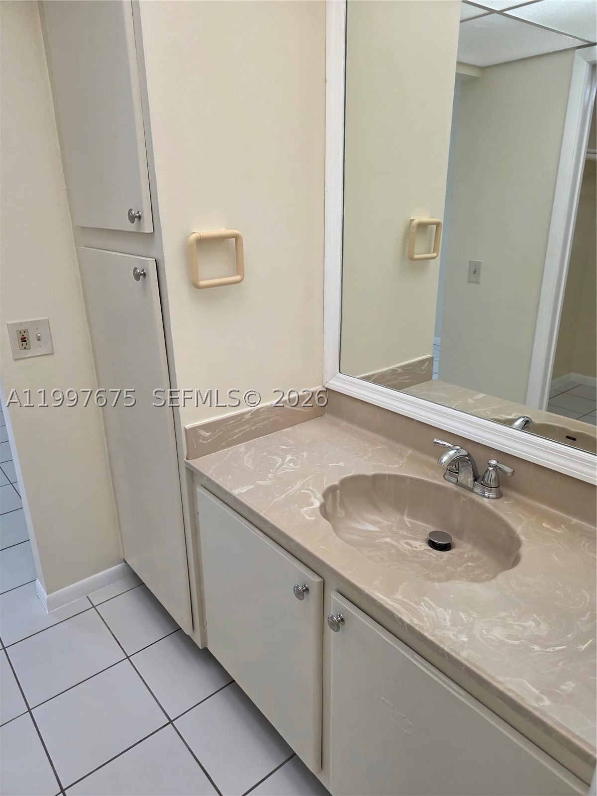 Real estate property located at 8005 107th Ave #309, Miami-dade, The Horizons Condo #6, Miami, FL