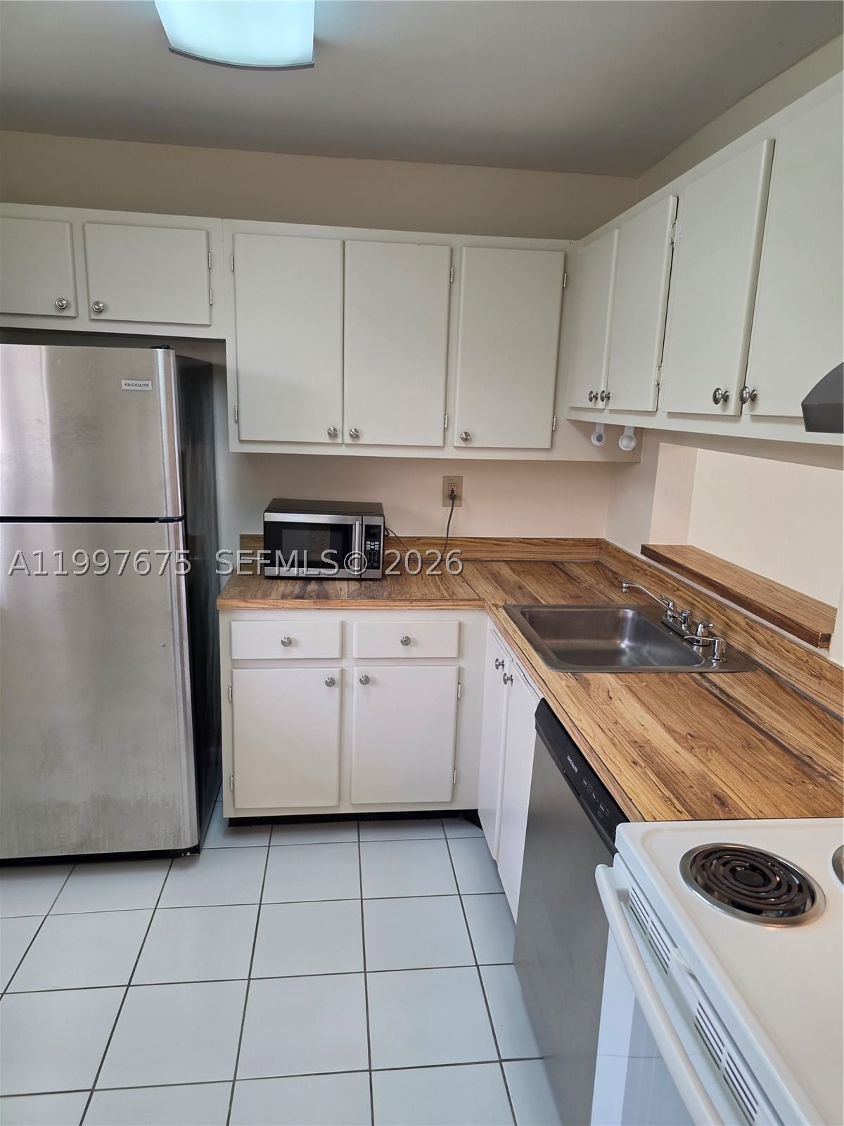 Real estate property located at 8005 107th Ave #309, Miami-dade, The Horizons Condo #6, Miami, FL