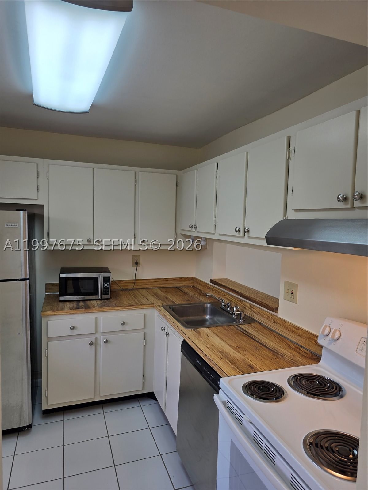 Real estate property located at 8005 107th Ave #309, Miami-dade, The Horizons Condo #6, Miami, FL