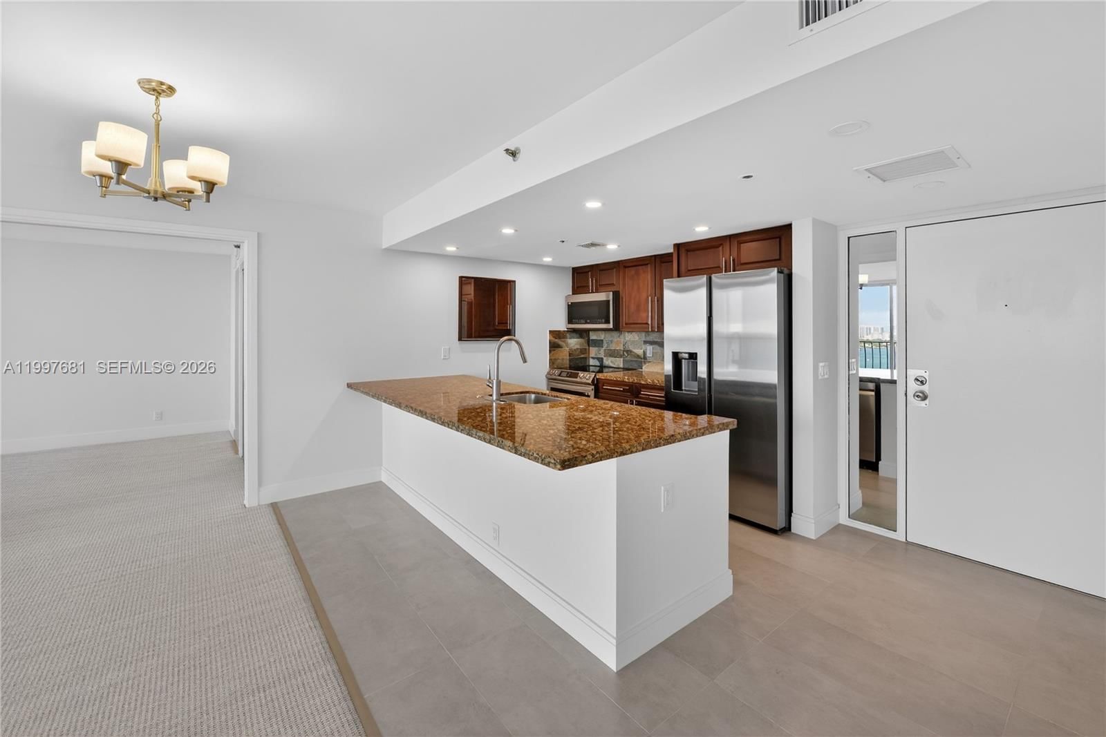 Real estate property located at 7601 Treasure Dr #2319, Miami-dade, The Grandview Palace Cond, North Bay Village, FL